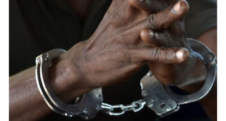 740A85BF-379B-4F49-8AA9-240B4C81CDF5