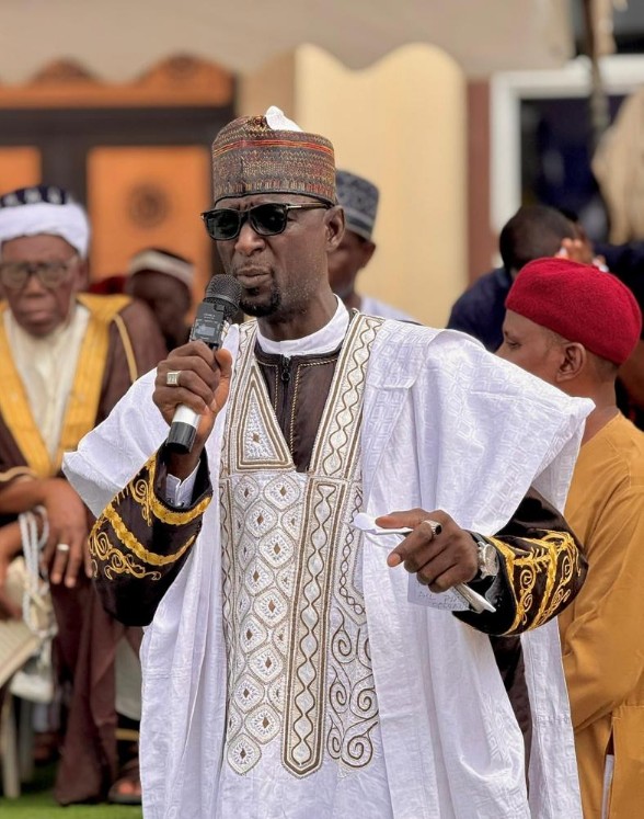 IMG-20250723-WA1183(1)_copy_588x747